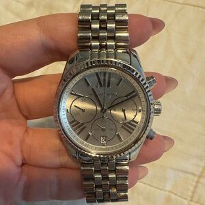 Women’s Michael Kors watch- a few scratches - works great!